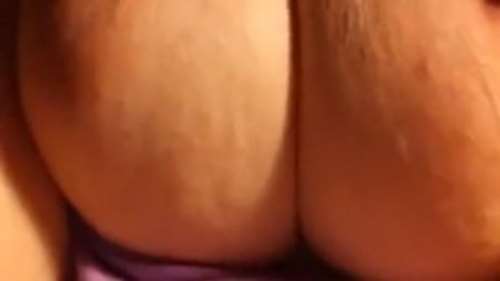 Ласки соска на сиськах