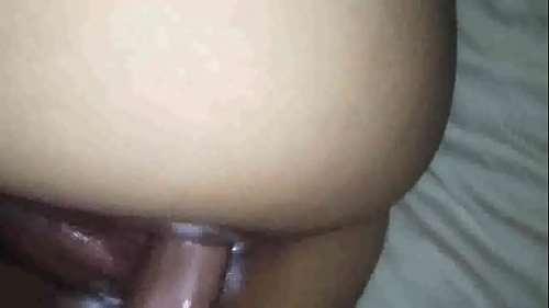 Текущая пизда с членом близко