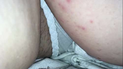 Старая бабка не знала, что муж снимает эротику пока она спит  