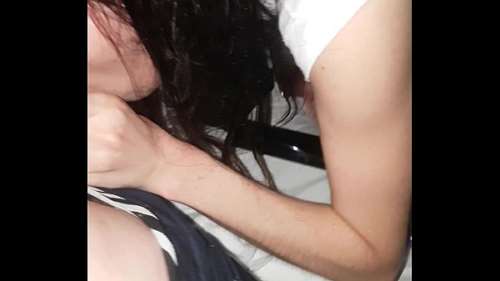 Очень глубокий любительский минет